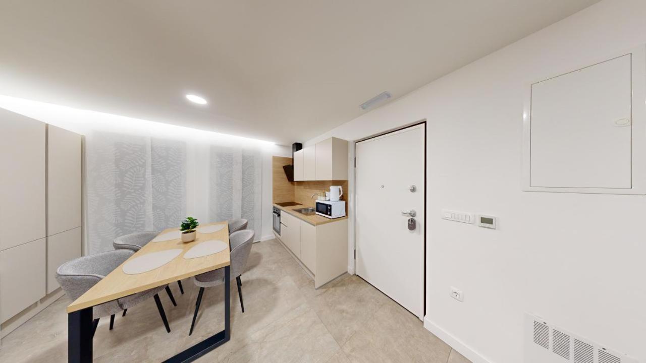 Calypso Residence Умаг Екстериор снимка